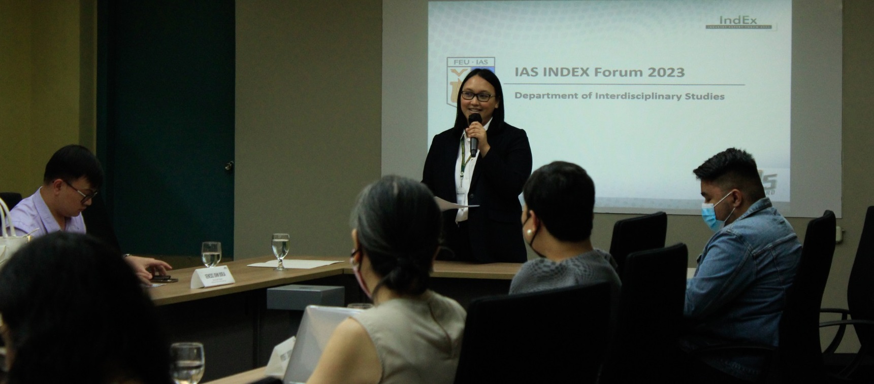 跨学科研究文学士